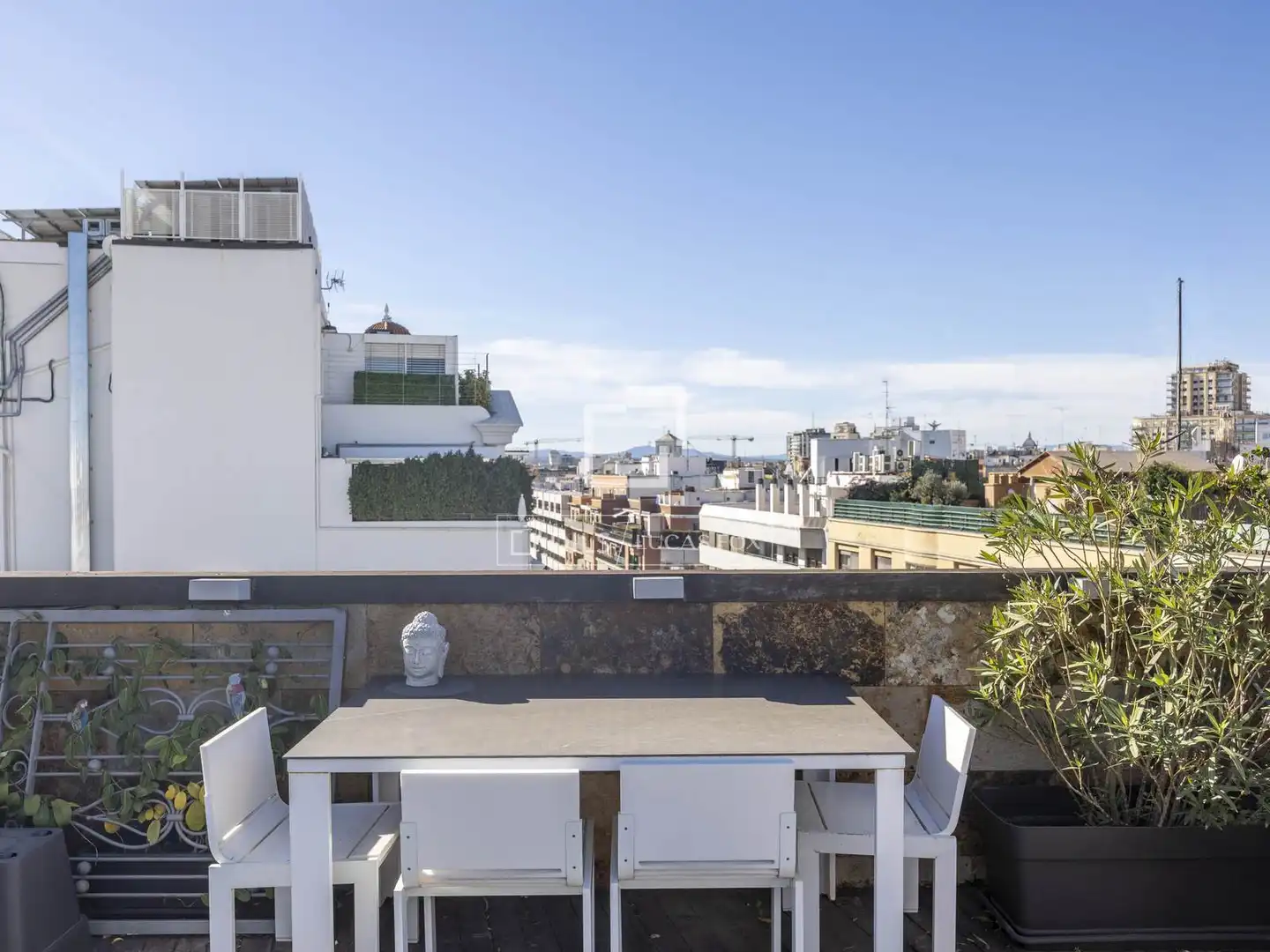 Terrasse von Dachboden zum Verkauf in Valencia del Ventoso mit Klimaanlage, Terrasse und Balkon