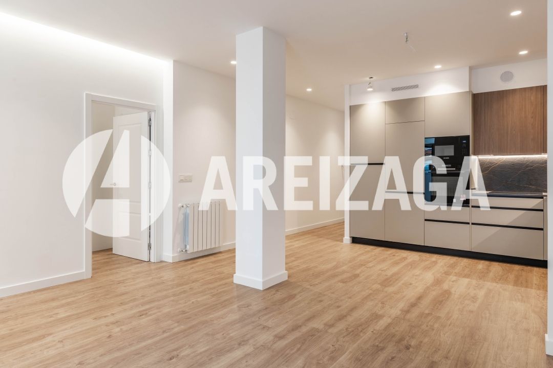 Flat for sale in Donostia - San Sebastián   with Heating, Terrace and Balcony
