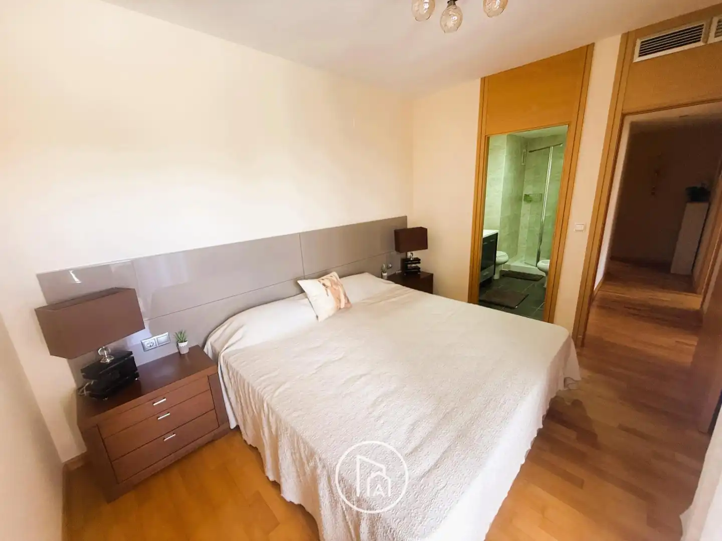 Bedroom of Flat for sale in Paterna  with Parquet flooring