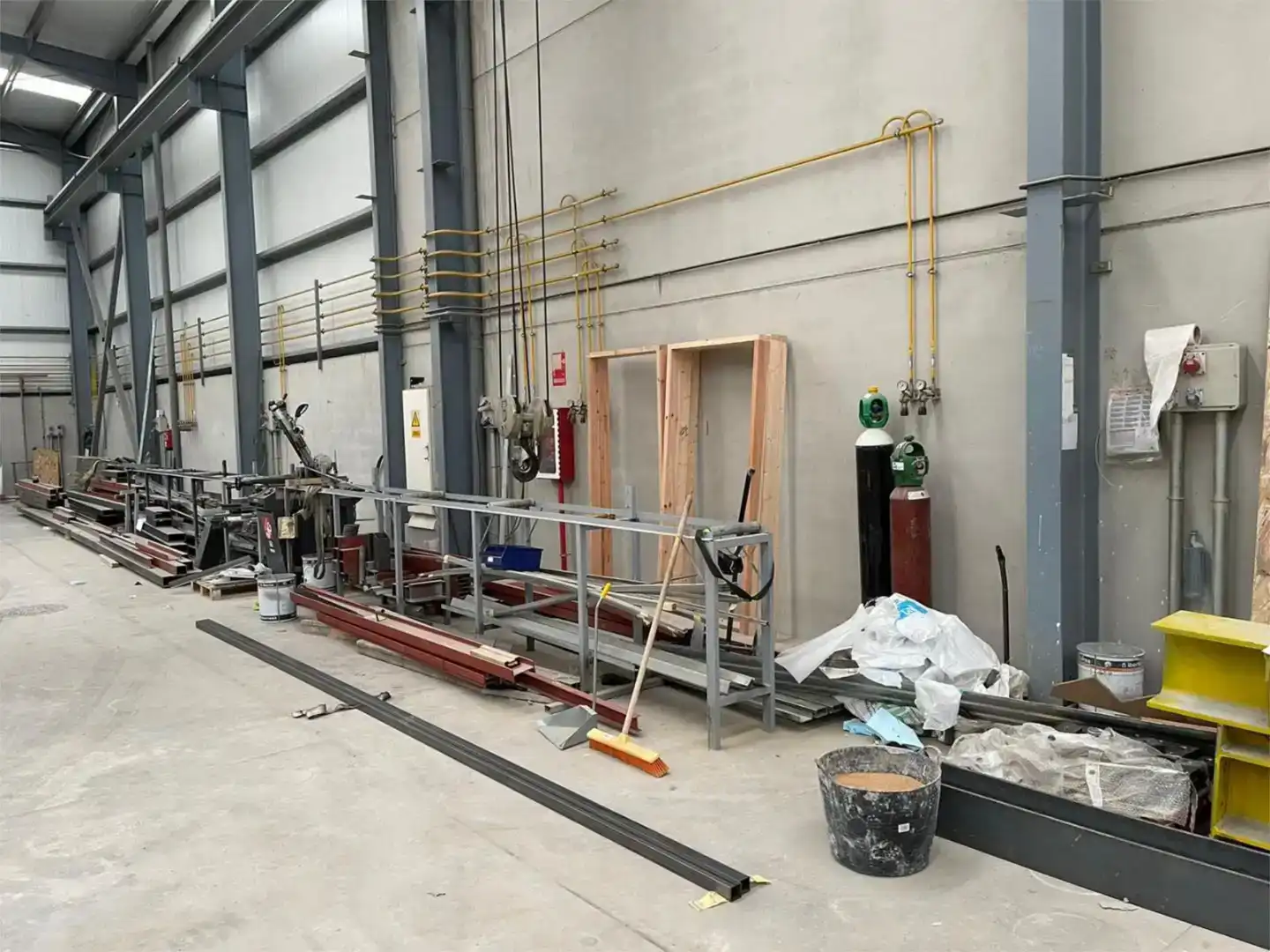 Industrial buildings for rent in Narón