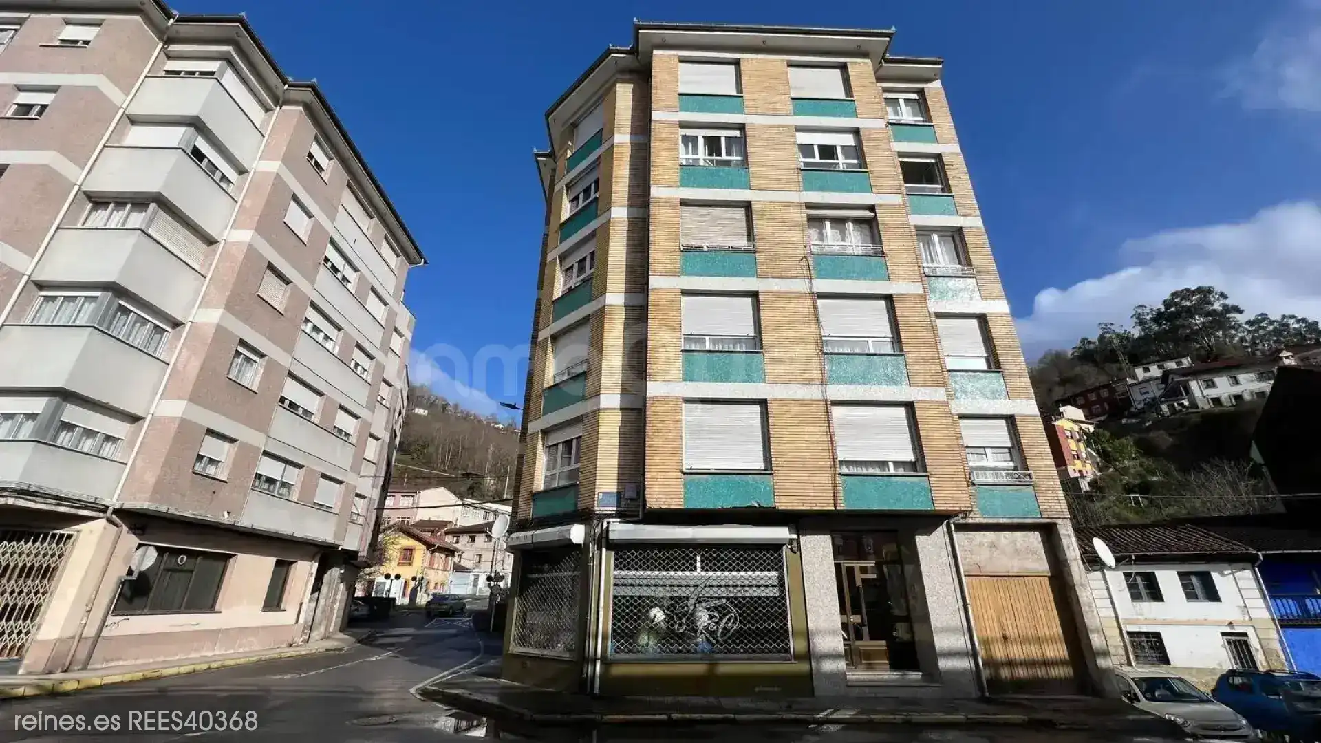 Vista exterior de Piso en venta en San Martín del Rey Aurelio