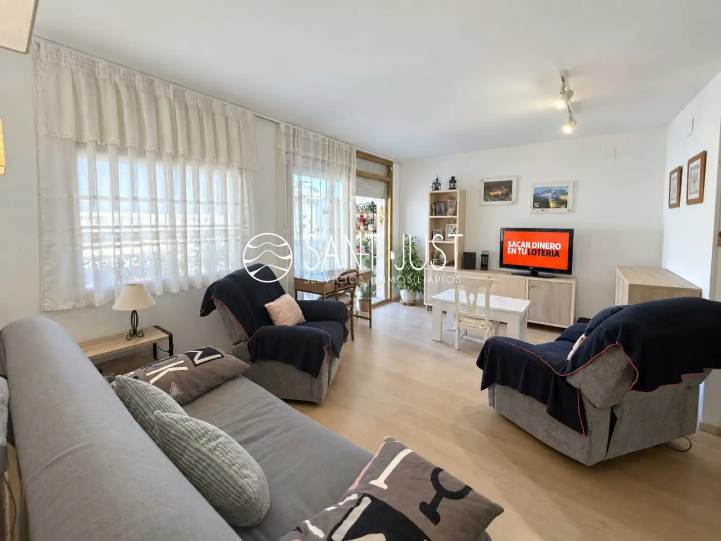 Apartment with pool for sale in Carrer d'Emili Vendrell 8