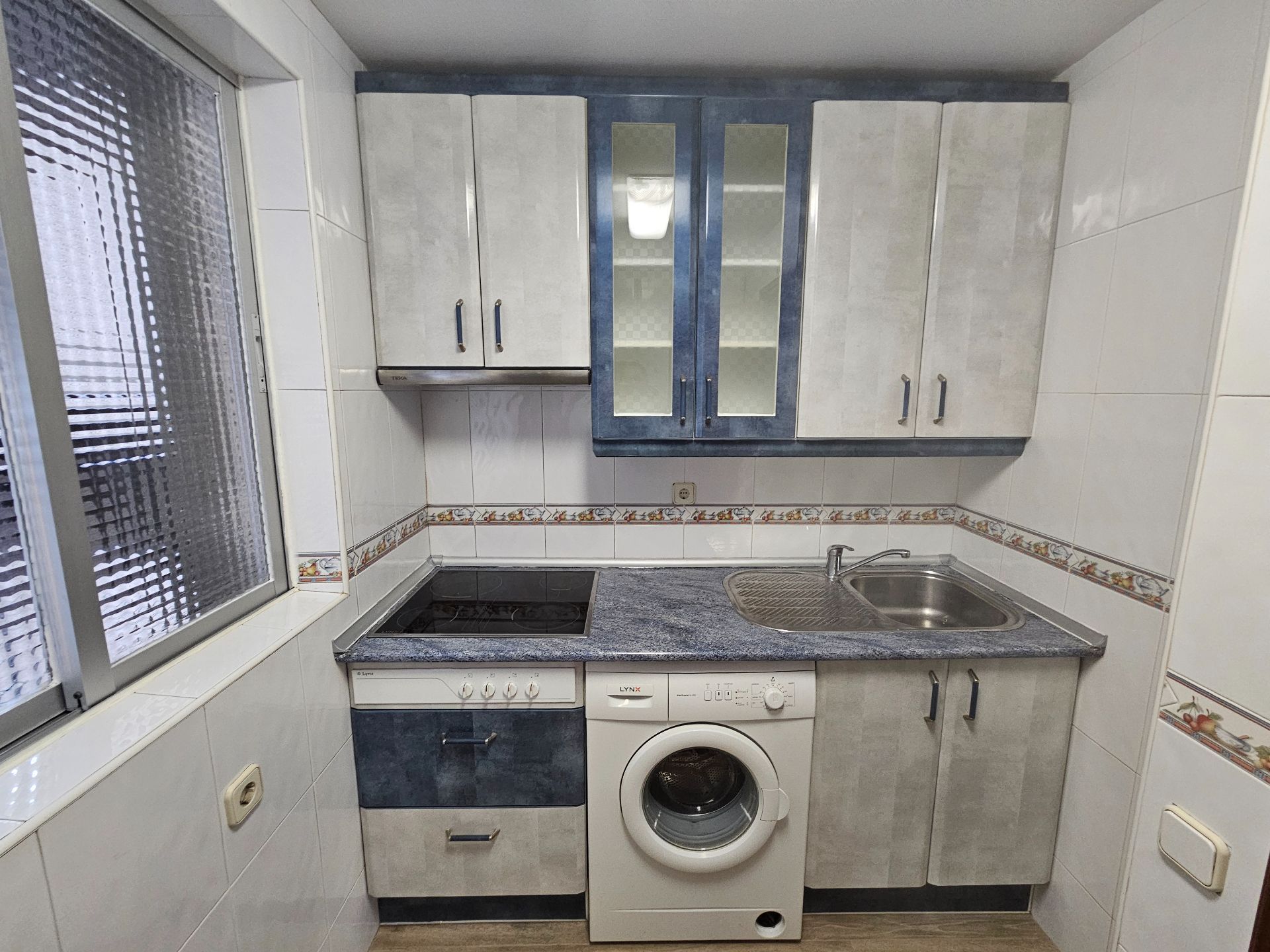 Cocina de Piso de alquiler en  Madrid Capital con Calefacción y Terraza