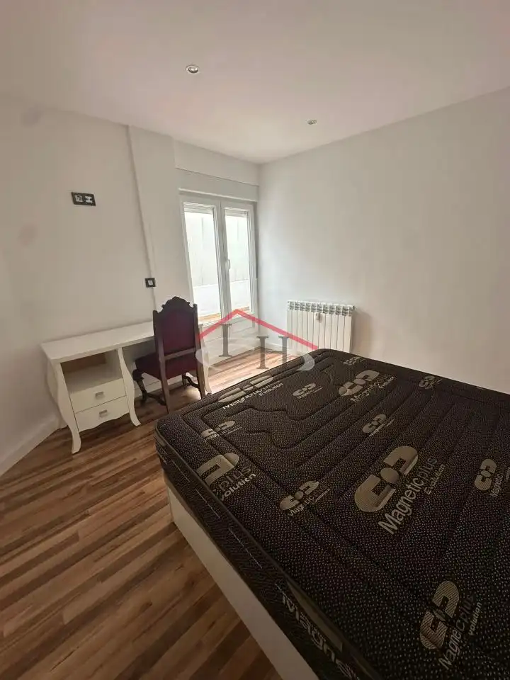Habitación de Piso en venta en León Capital  con Calefacción, Parquet y Terraza