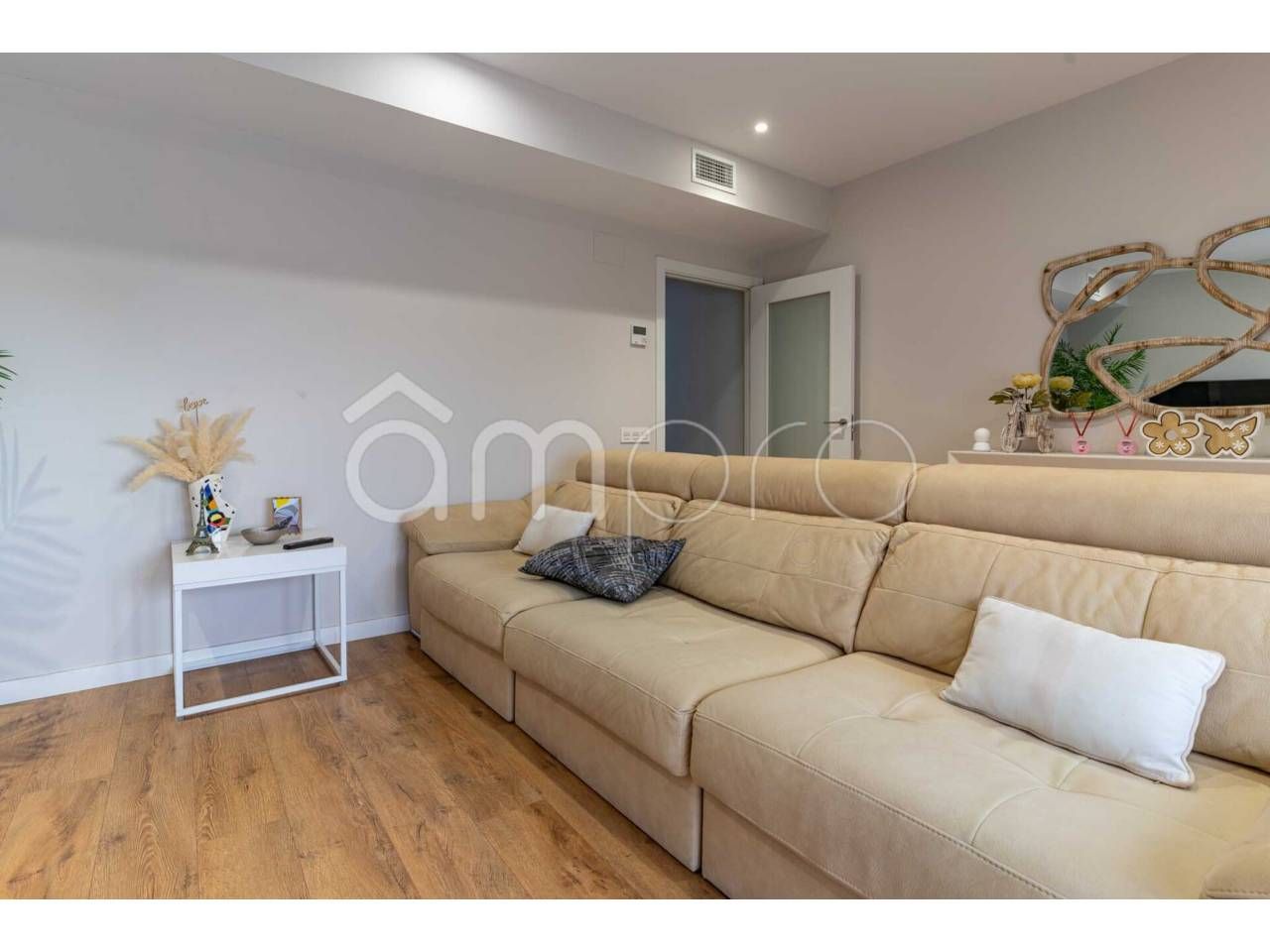 Living room of Flat for sale in  Tarragona Capital  with Air Conditioner, Parquet flooring and Terrace