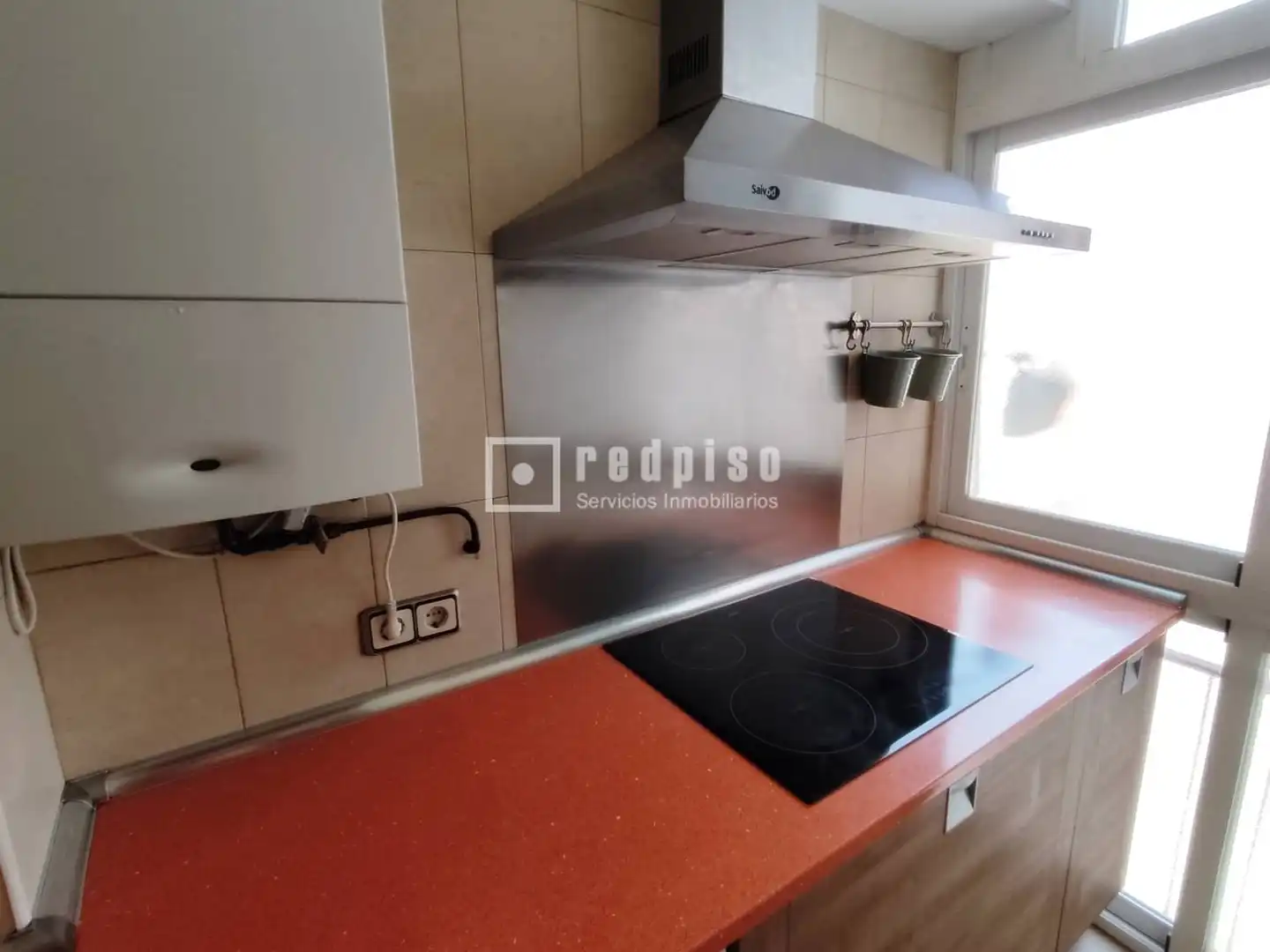 Cuina de Pis de lloguer en Móstoles amb Aire condicionat, Calefacció i Terrassa