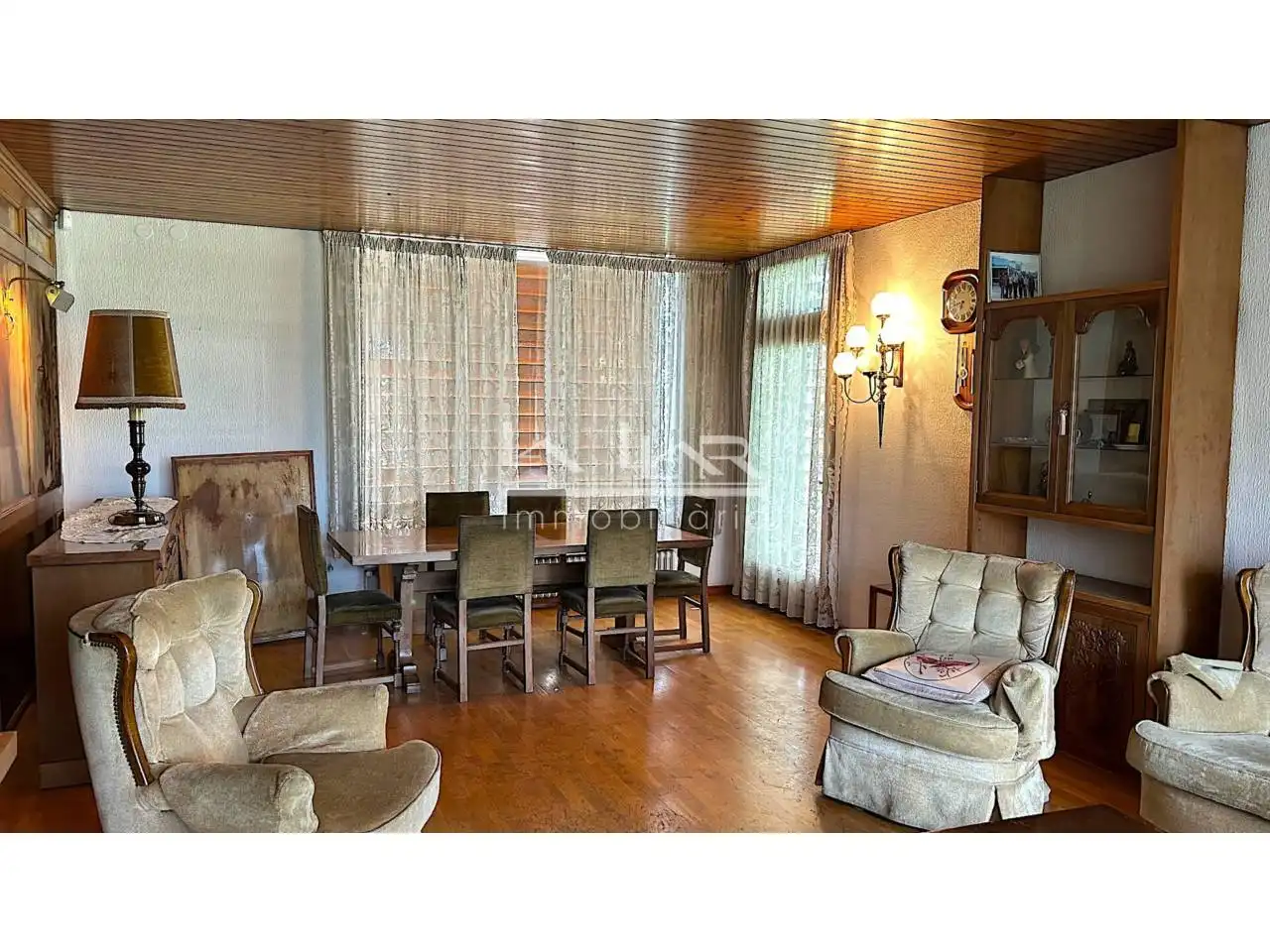 Sala d'estar de Casa o xalet en venda en Vic amb Calefacció, Jardí privat i Parquet