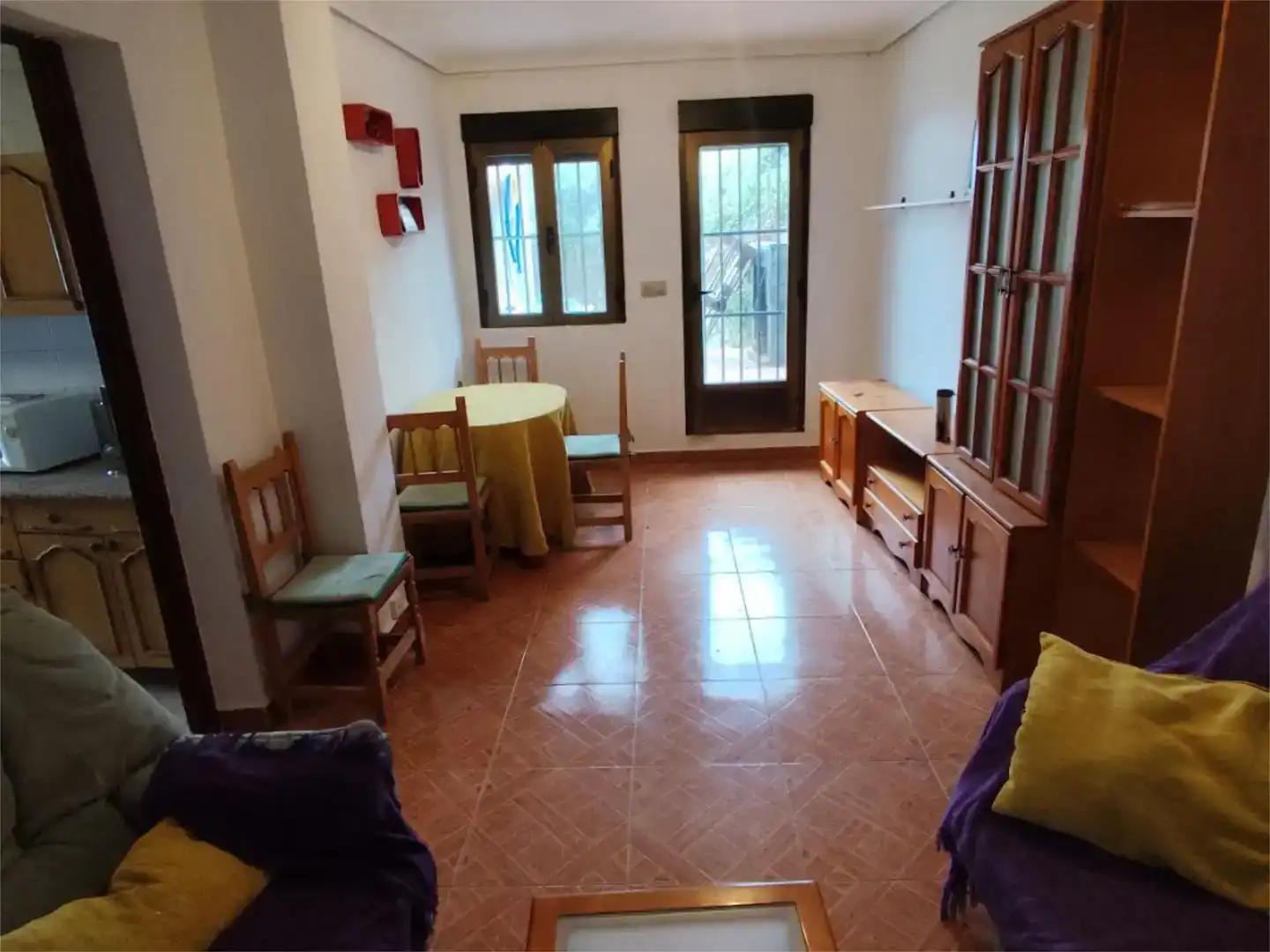 Sala d'estar de Pis en venda en El Torno  amb Jardí privat