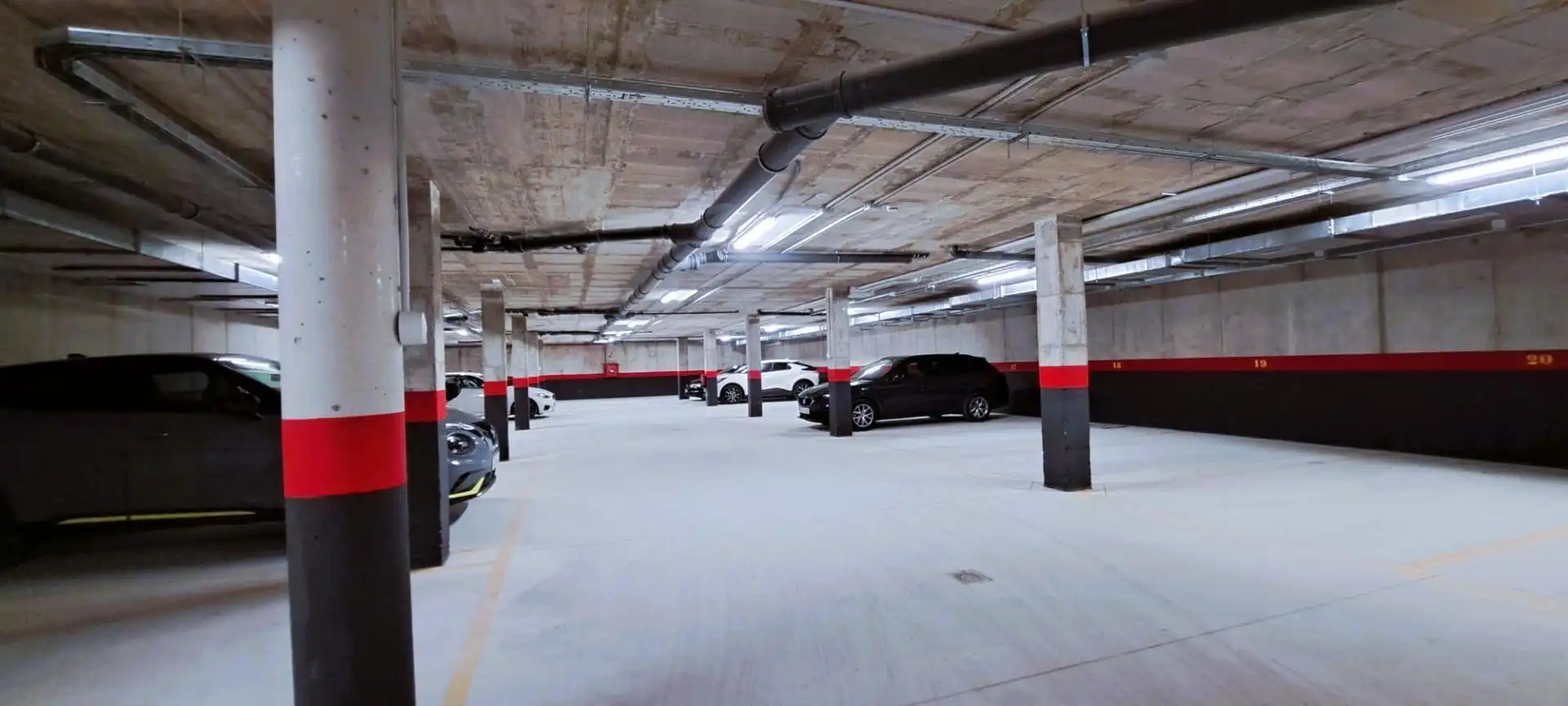 Parking of Flat for sale in Málaga  with Air Conditioner, Terrace and Storage room