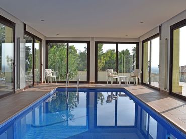 Detached house with pool for sale in Carrer Xaloc