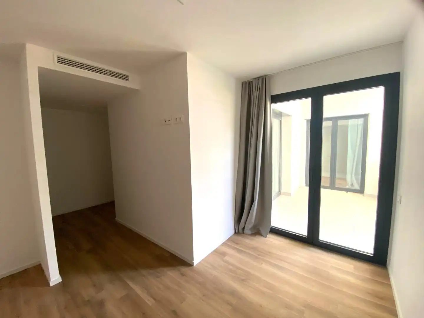 Schlafzimmer von Maisonette zum Verkauf in Sant Boi de Llobregat mit Klimaanlage, Heizung und Terrasse