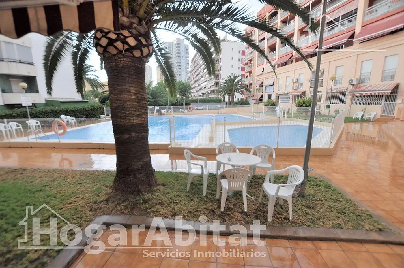 Vista exterior de Dúplex en venda en La Pobla de Farnals amb Aire condicionat, Calefacció i Jardí privat