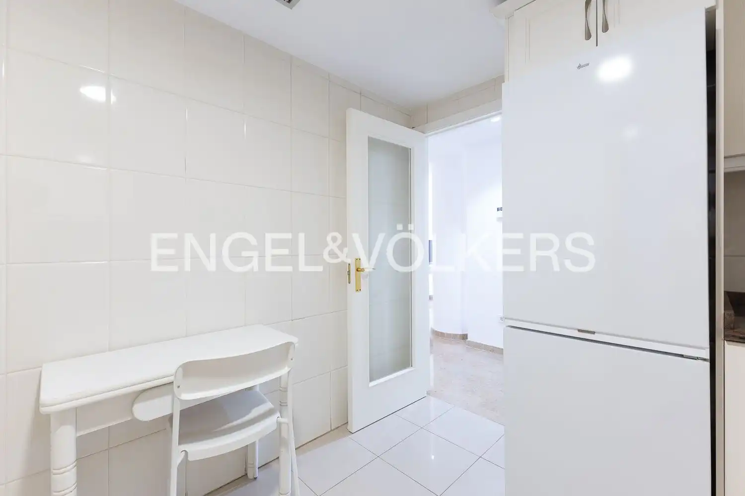 Kitchen of Flat for rent in Valencia  with Air Conditioner, Heating and Swimming Pool