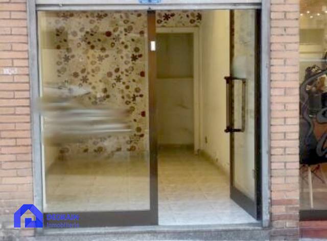 Local comercial en Alquiler en Oviedo - AURELIANO SAN ROMAN en Milán - Pumarín