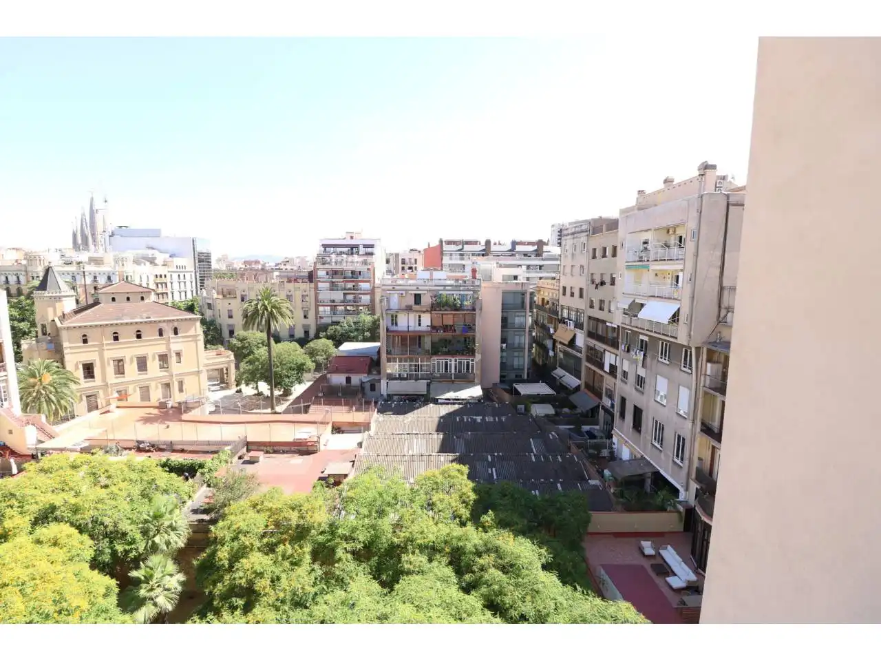 Wohnung zur Miete in Calle Girona, Dreta de l'Eixample