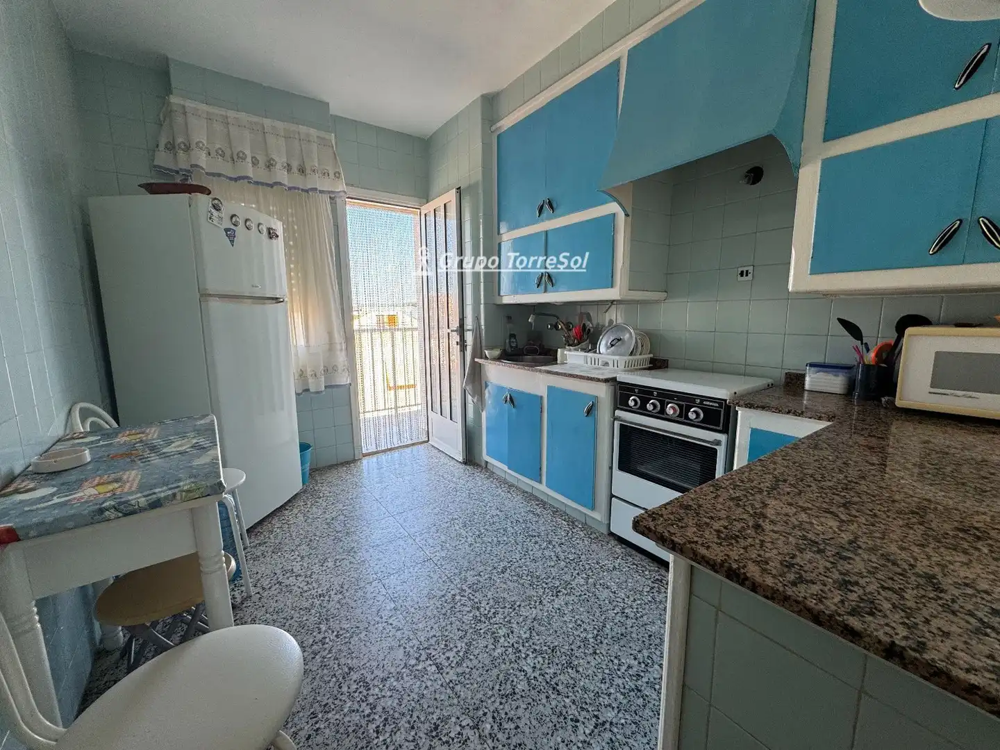 Küche von Dachboden zum Verkauf in Santa Pola mit Terrasse