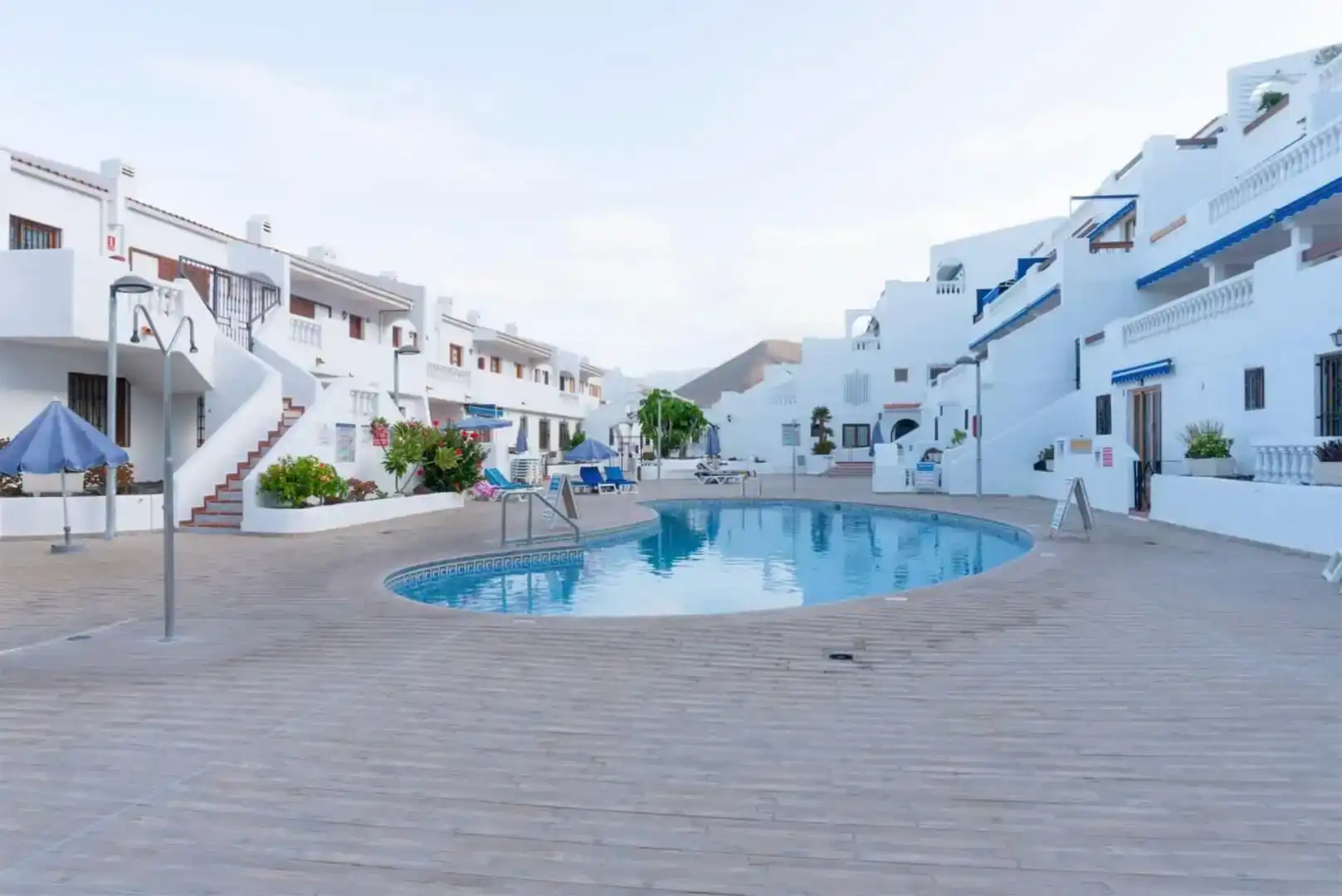 Vista exterior de Dúplex en venta en Arona con Piscina, Amueblado y Horno