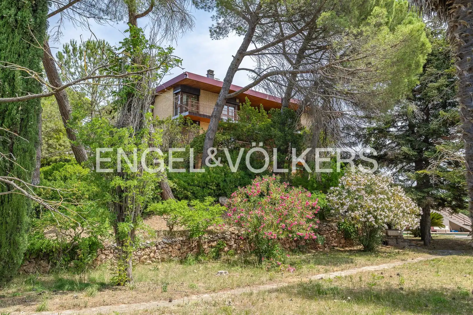 Vista exterior de Finca rústica en venda en Manresa amb Calefacció, Jardí privat i Terrassa