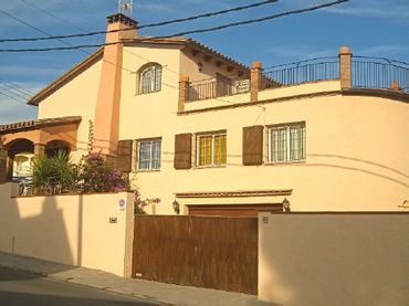 Haus mit Pool zum Verkauf in Muga 73