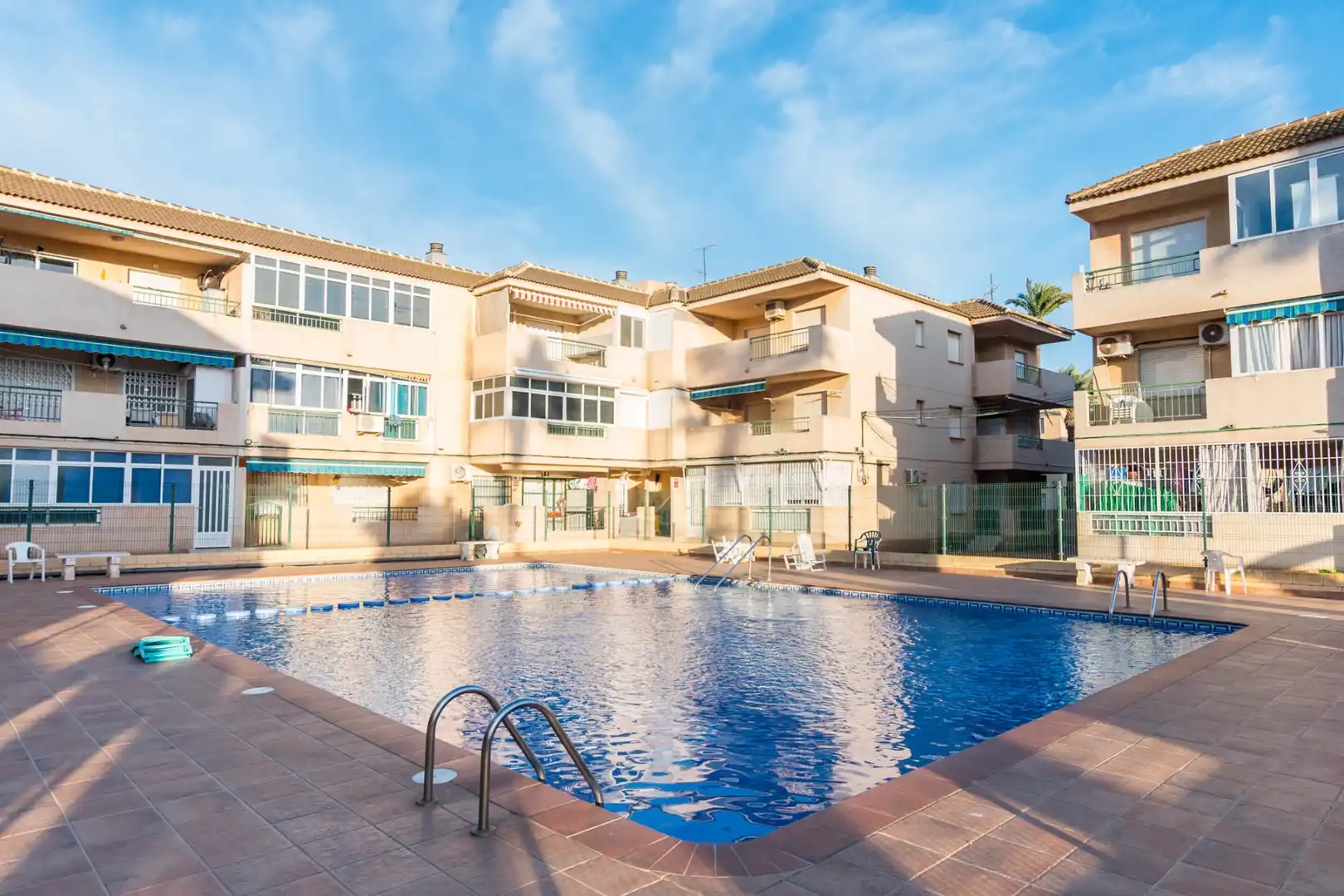 Swimming pool of Flat for sale in Los Alcázares  with Swimming Pool, Furnished and Oven