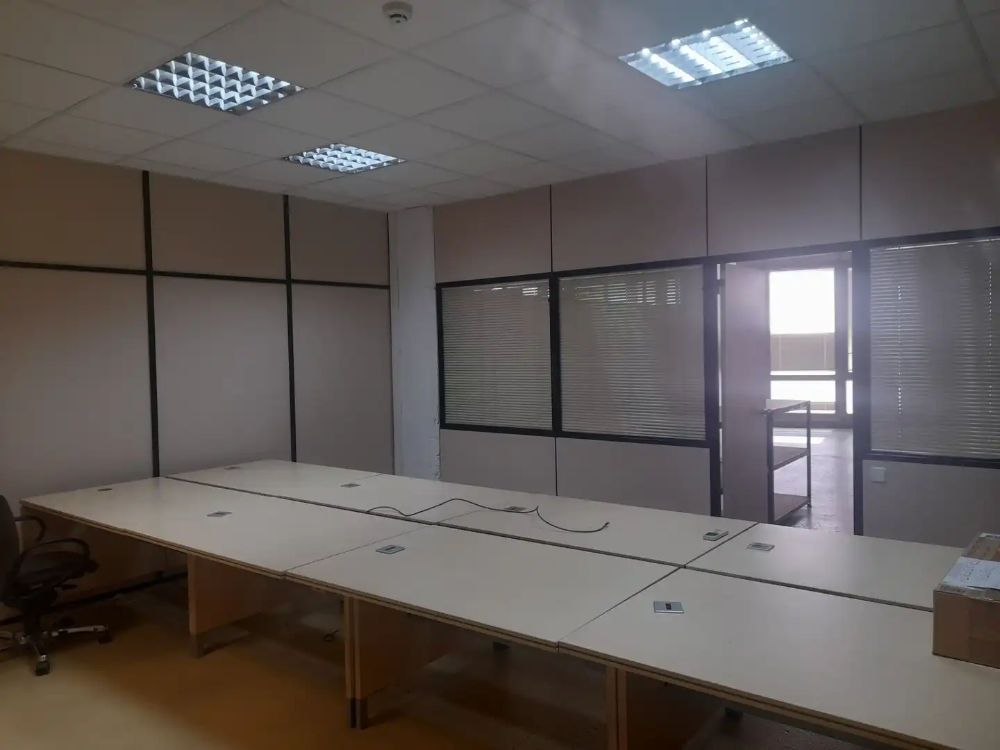 Oficina de lloguer en L'Hospitalet de Llobregat amb Aire condicionat i Calefacció