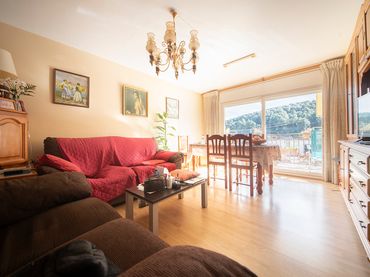 Terraced house with balcony for sale in Carrer d'Orient