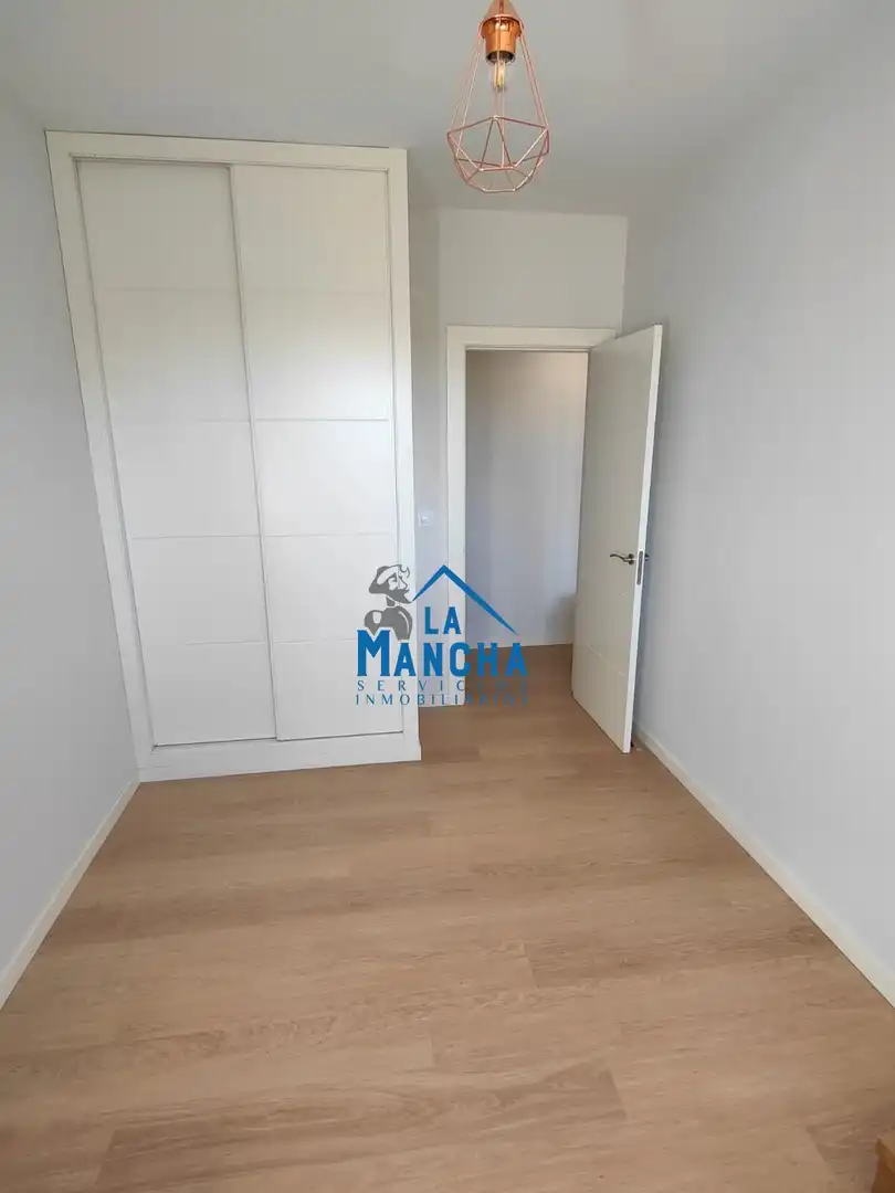 Schlafzimmer von Wohnung zum Verkauf in Albacete mit Heizung, Privatgarten und Terrasse