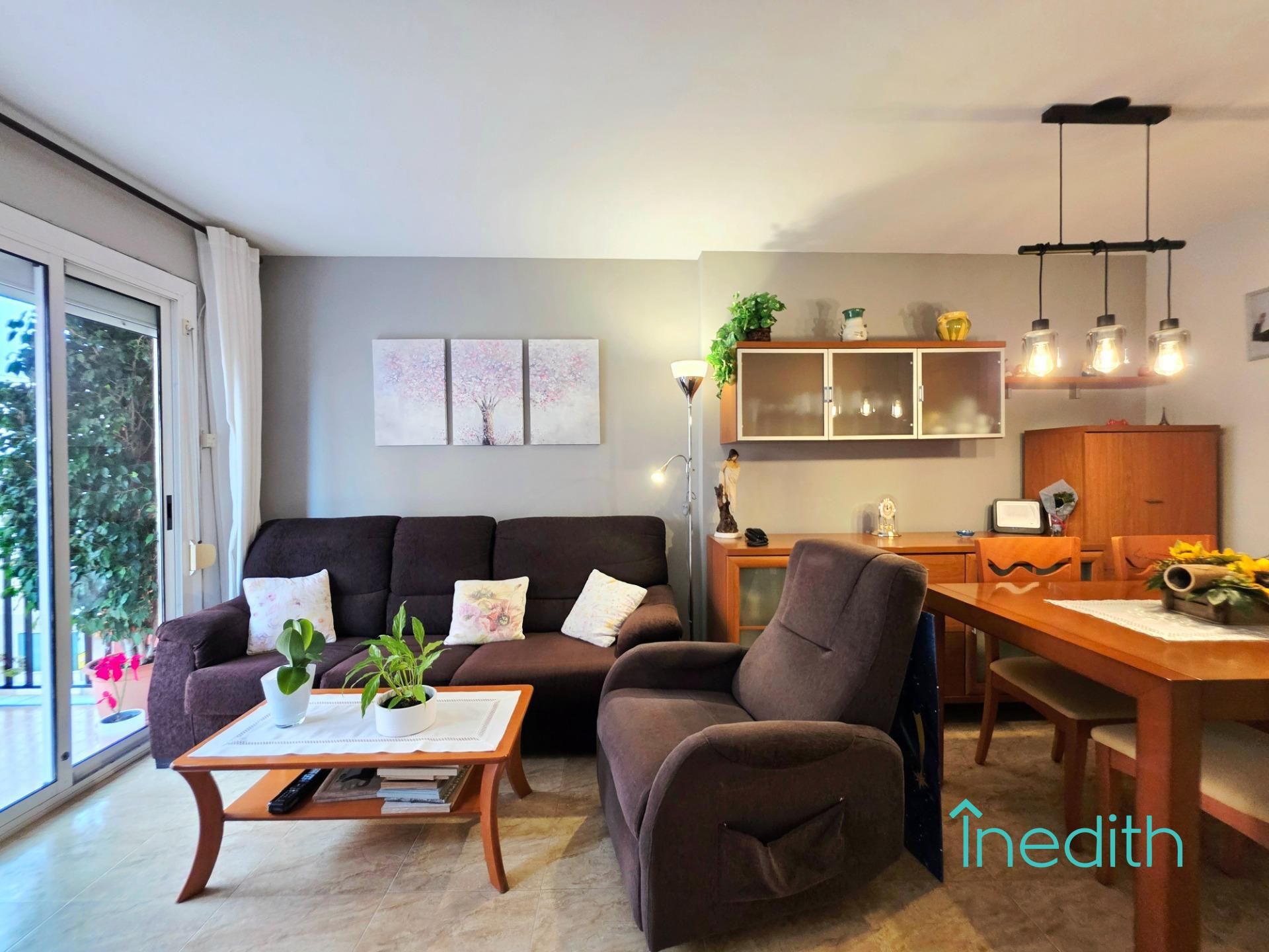 Living room of Flat for sale in Vilanova i la Geltrú  with Heating, Terrace and Balcony