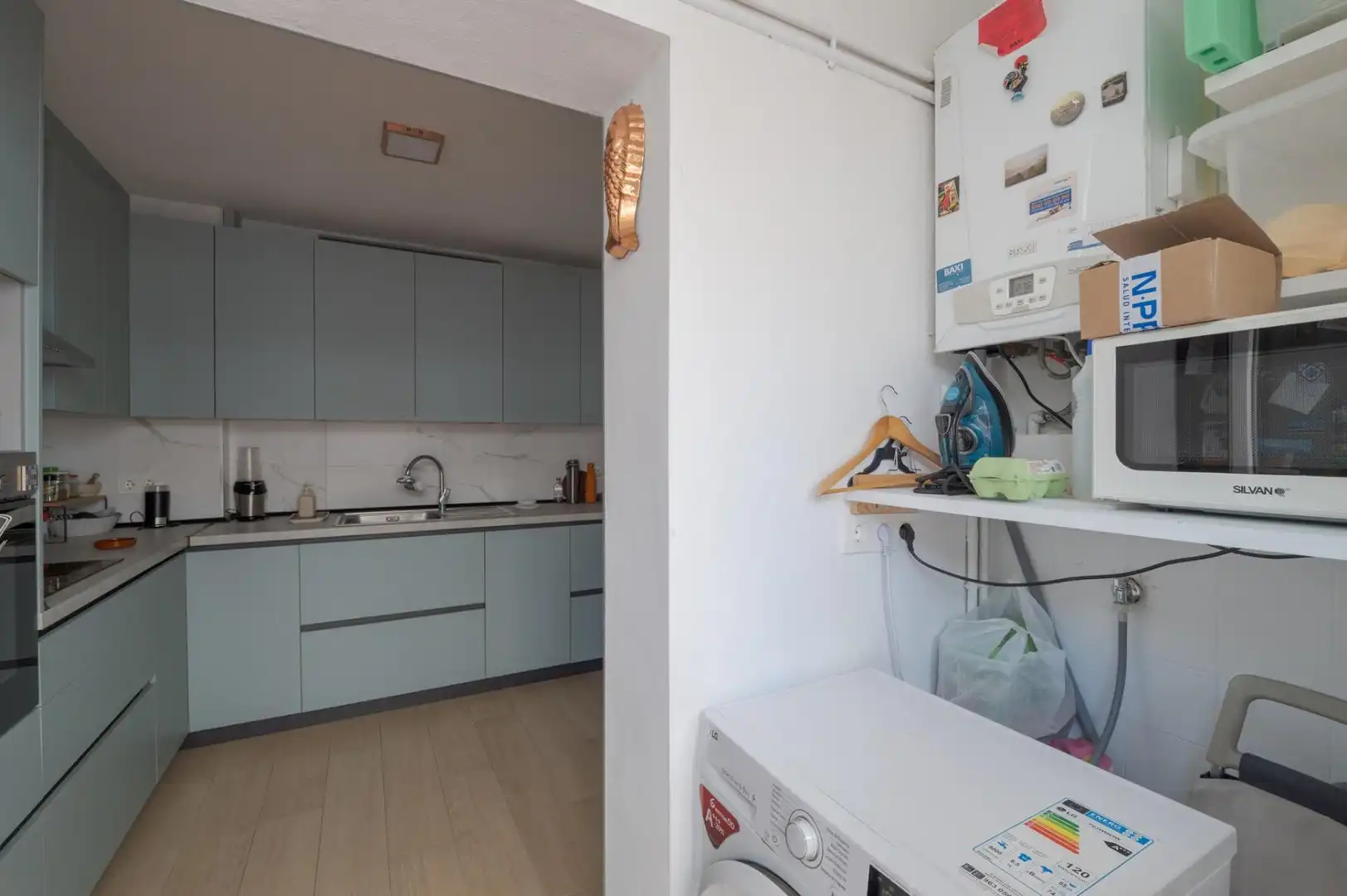 Kitchen of Flat for sale in Genil