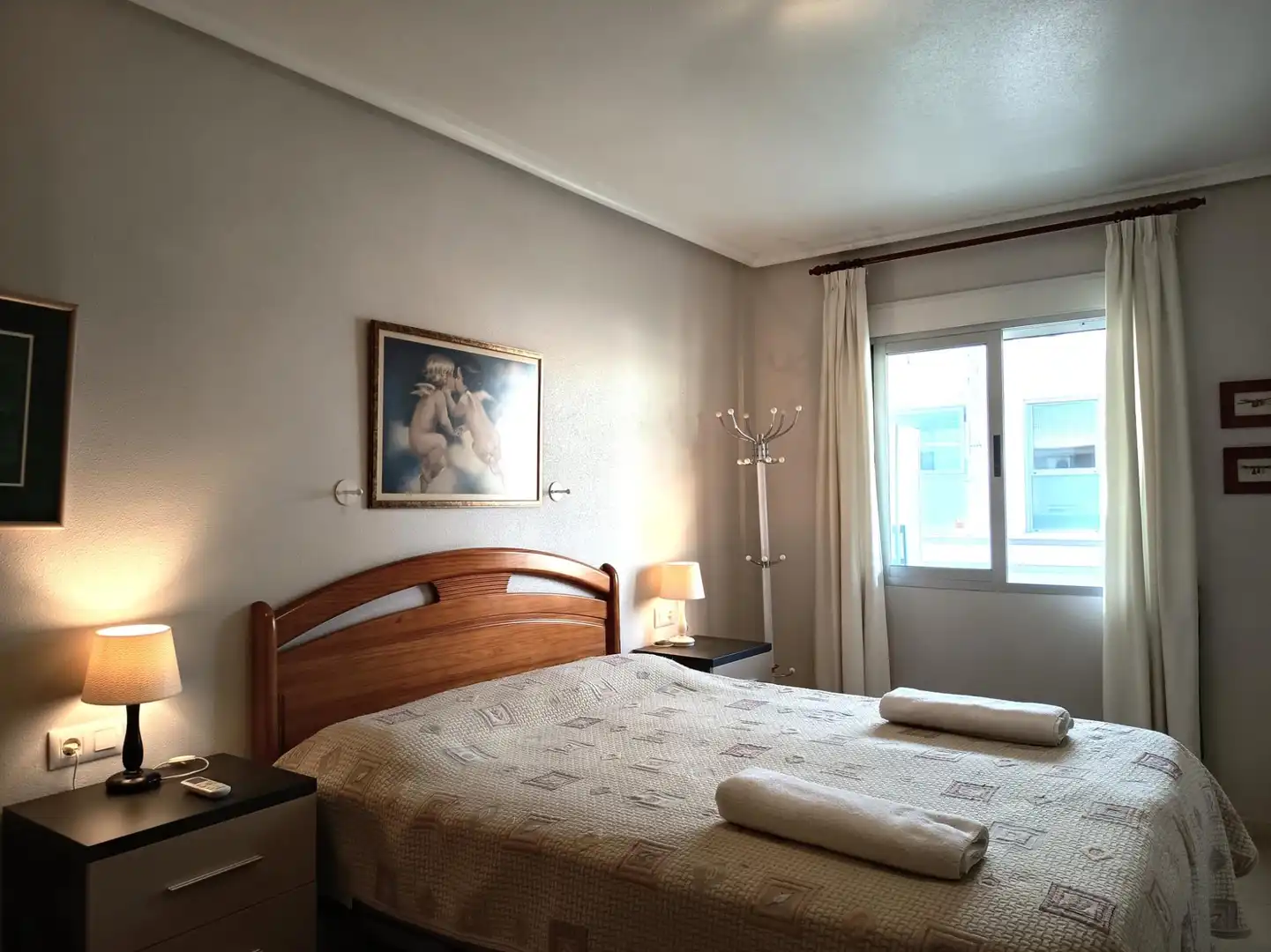 Schlafzimmer von Dachboden zum Verkauf in Orihuela mit Klimaanlage, Terrasse und Schwimmbad