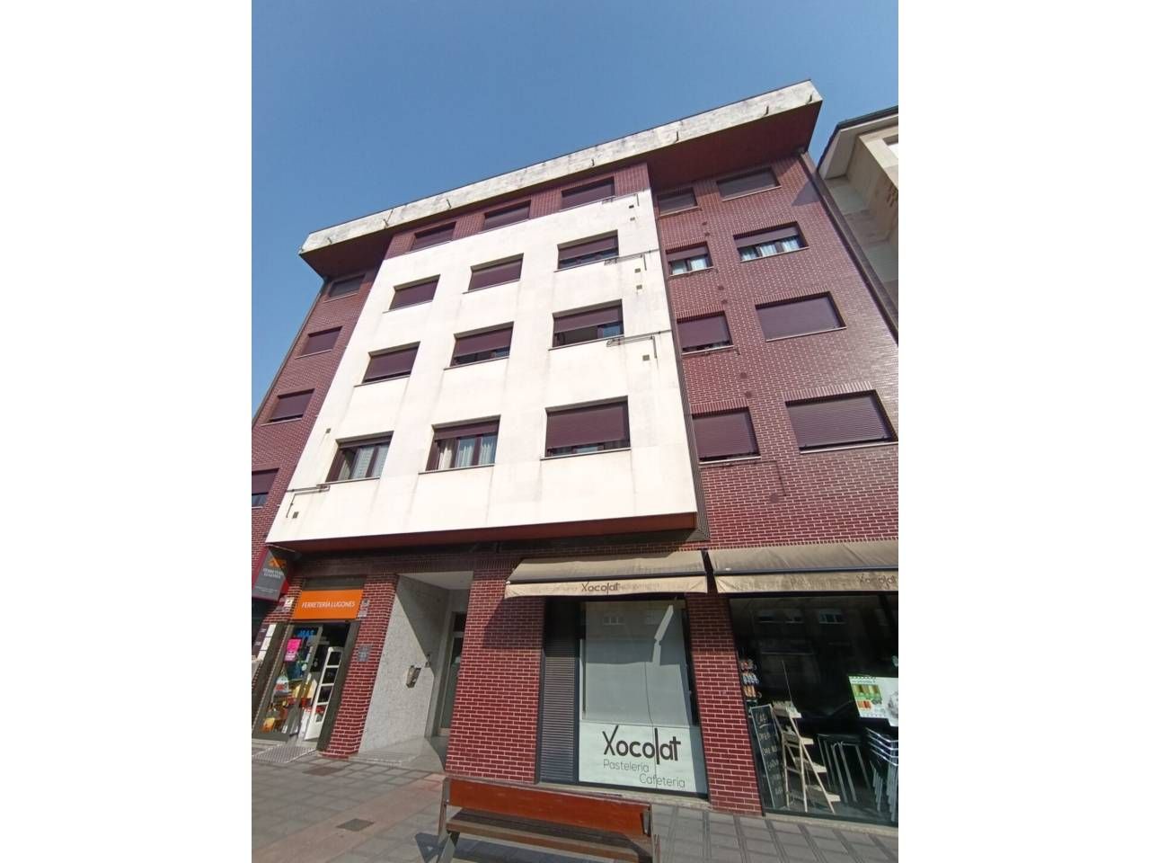 Vista exterior de Apartament en venda en Siero amb Calefacció, Parquet i Moblat