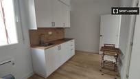 Kitchen of Flat to rent in  Madrid Capital  with Air Conditioner and Balcony