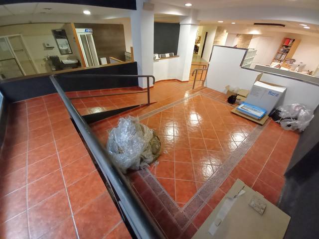 Local comercial en Venta en Carrer de Santiago Rusiñol en Vilapicina i la Torre Llobeta