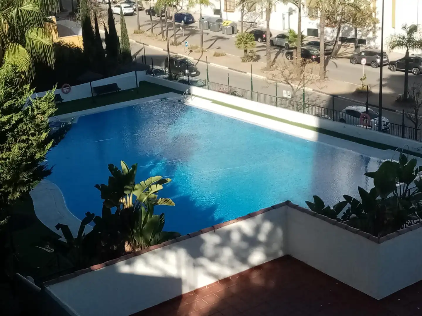 Swimming pool of Flat for rent in Estepona Pueblo
