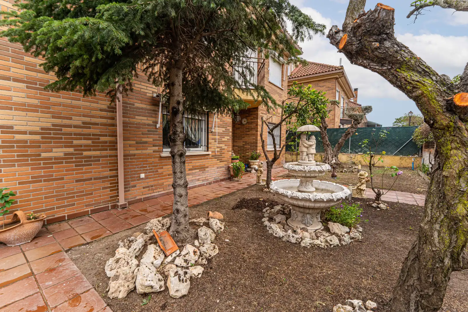 Jardí de Casa o xalet en venda en Serranillos del Valle amb Aire condicionat, Calefacció i Jardí privat