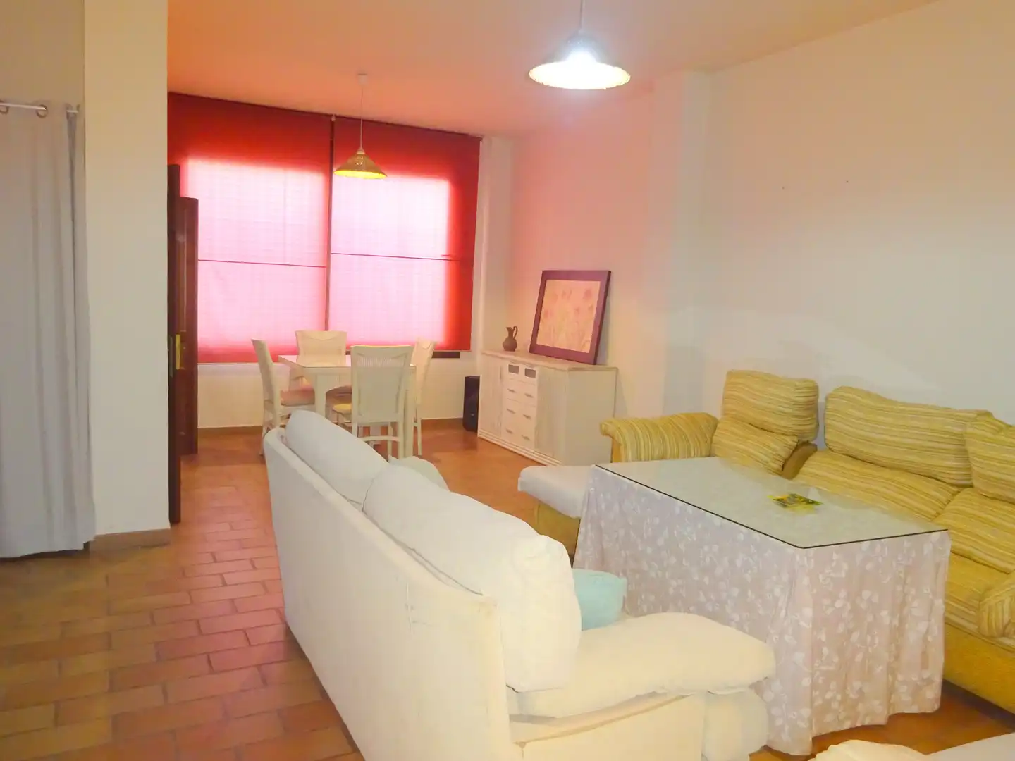 Sala d'estar de Casa adosada en venda en Alhaurín de la Torre amb Aire condicionat, Jardí privat i Terrassa