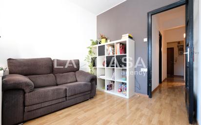 Flat for sale in  Barcelona Capital  with Heating