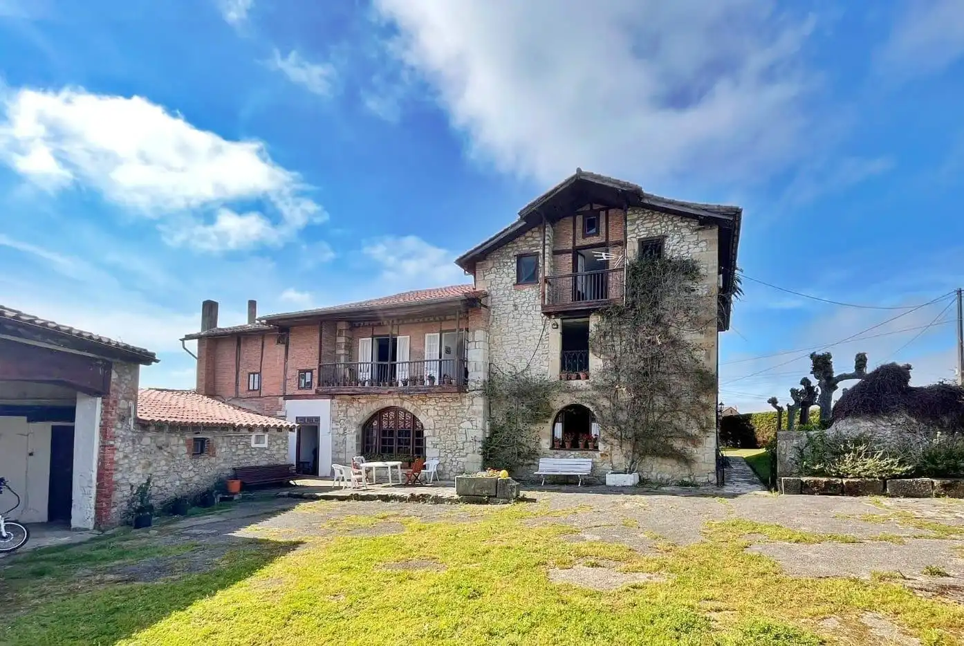 Vista exterior de Casa o chalet en venta en Ribamontán al Mar con Calefacción, Jardín privado y Terraza