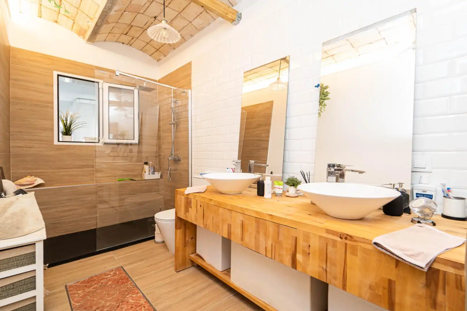 Bathroom of Flat for sale in  Palma de Mallorca  with Air Conditioner, Terrace and Storage room