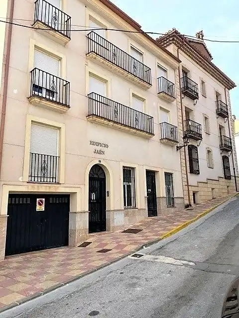 Vista exterior de Local en venta en Santiago-Pontones