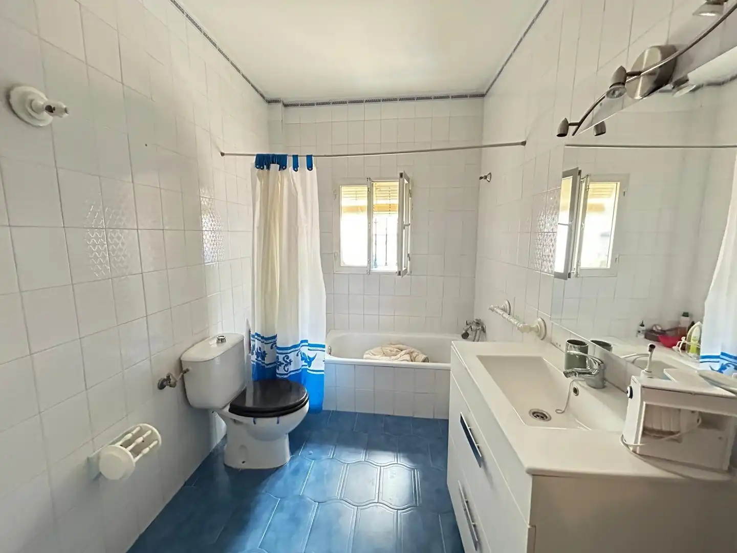 Baño de Casa o chalet en venta en Antequera con Aire acondicionado, Calefacción y Jardín privado