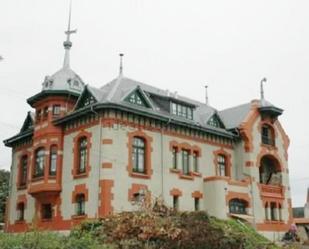 Vista exterior de Casa o xalet en venda en Valdés - Luarca amb Jardí privat