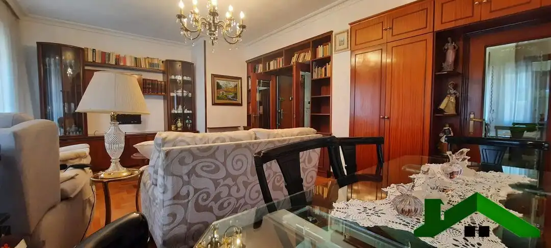 Sala d'estar de Pis en venda en Bilbao  amb Calefacció i Terrassa