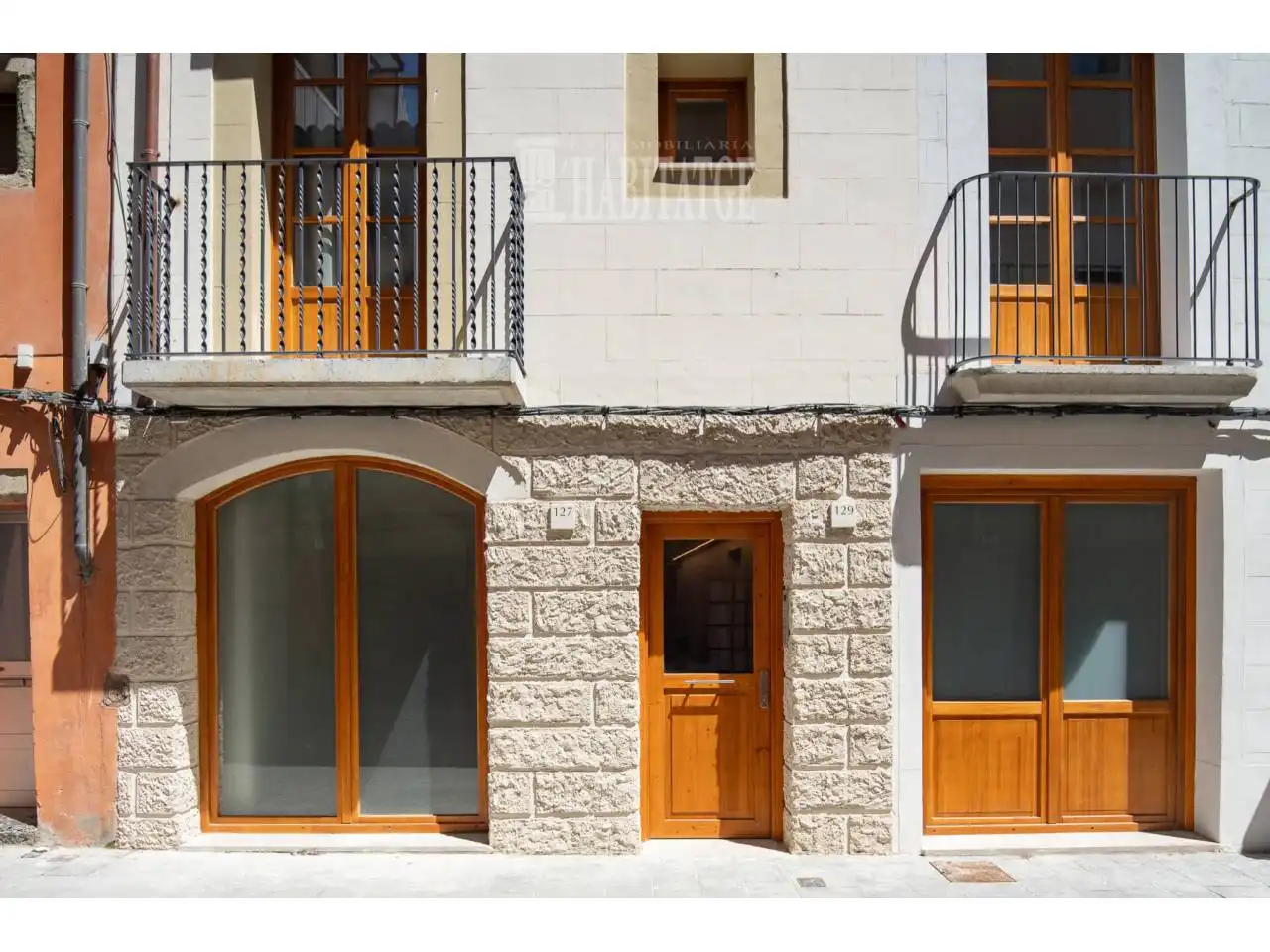 Vista exterior de Piso en venta en Vic con Calefacción