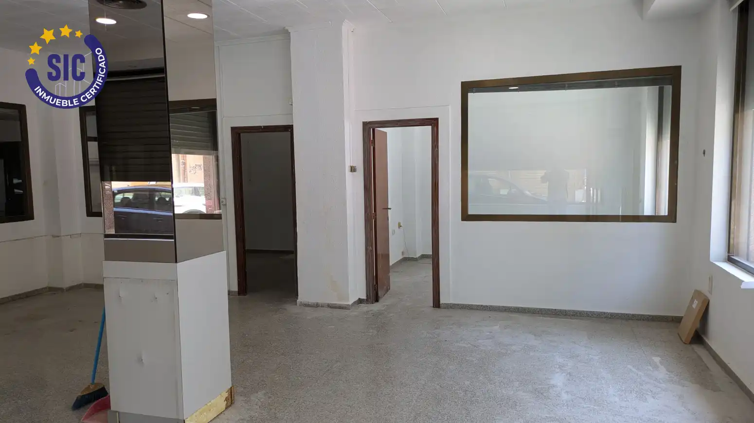 Commercial properties for sale in Benetússer