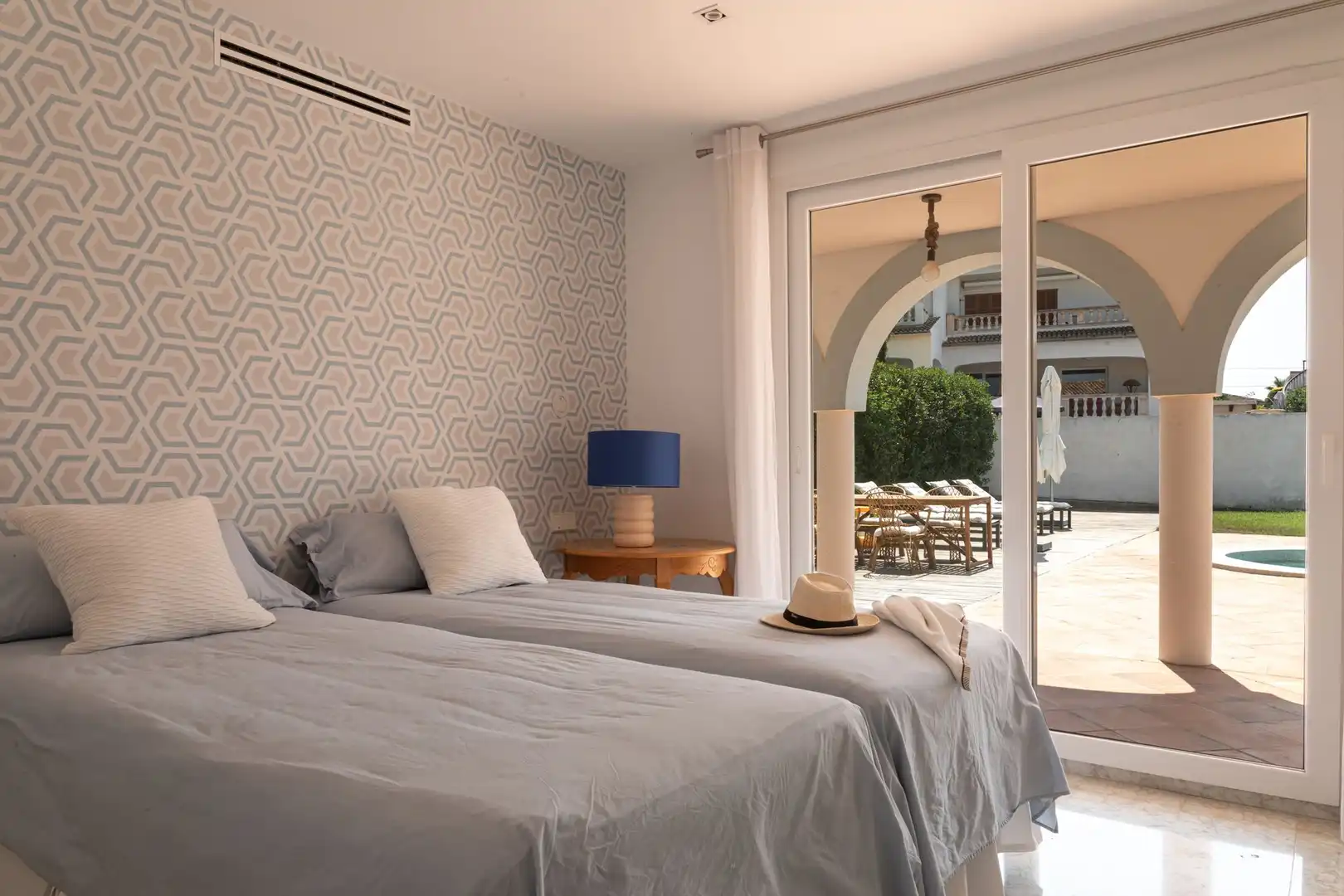 Schlafzimmer von Haus oder Chalet zum Verkauf in Llucmajor mit Terrasse und Möbliert
