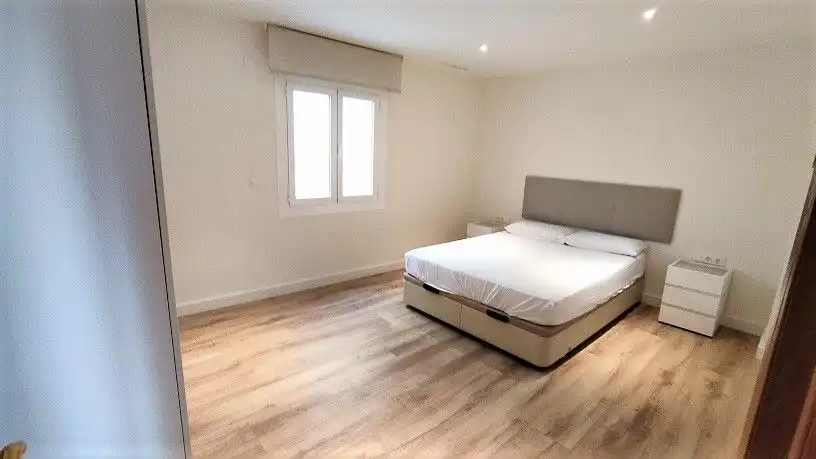 Habitación de Piso de alquiler en Elche / Elx con Aire acondicionado, Calefacción y Parquet
