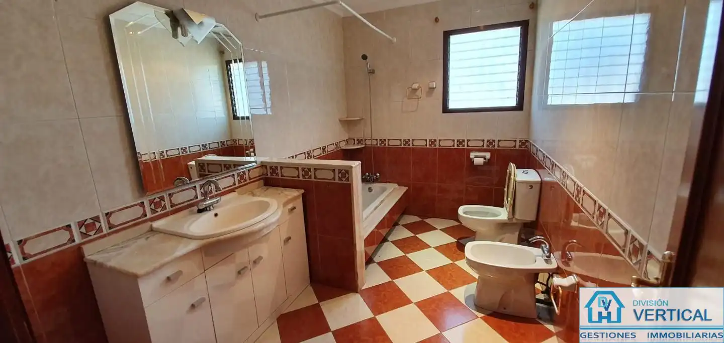 House with pool to rent in Camí Vell d'Aldaia, imagen 12