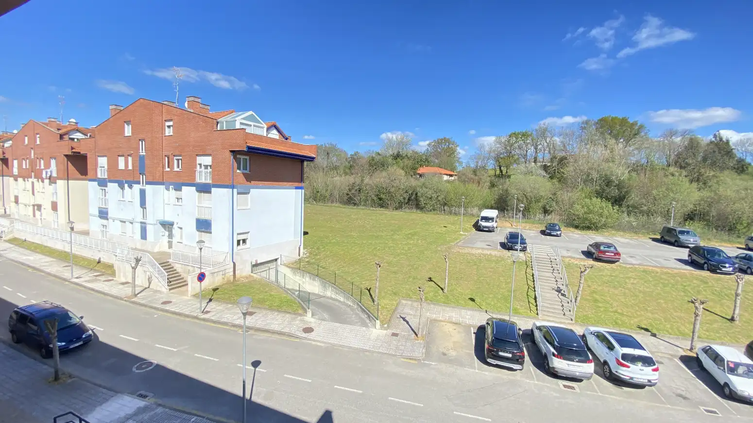 Parking de Piso de alquiler en Entrambasaguas con Calefacción, Jardín privado y Terraza