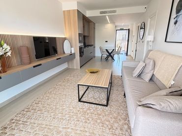 Apartament amb piscina en venda a El Raso